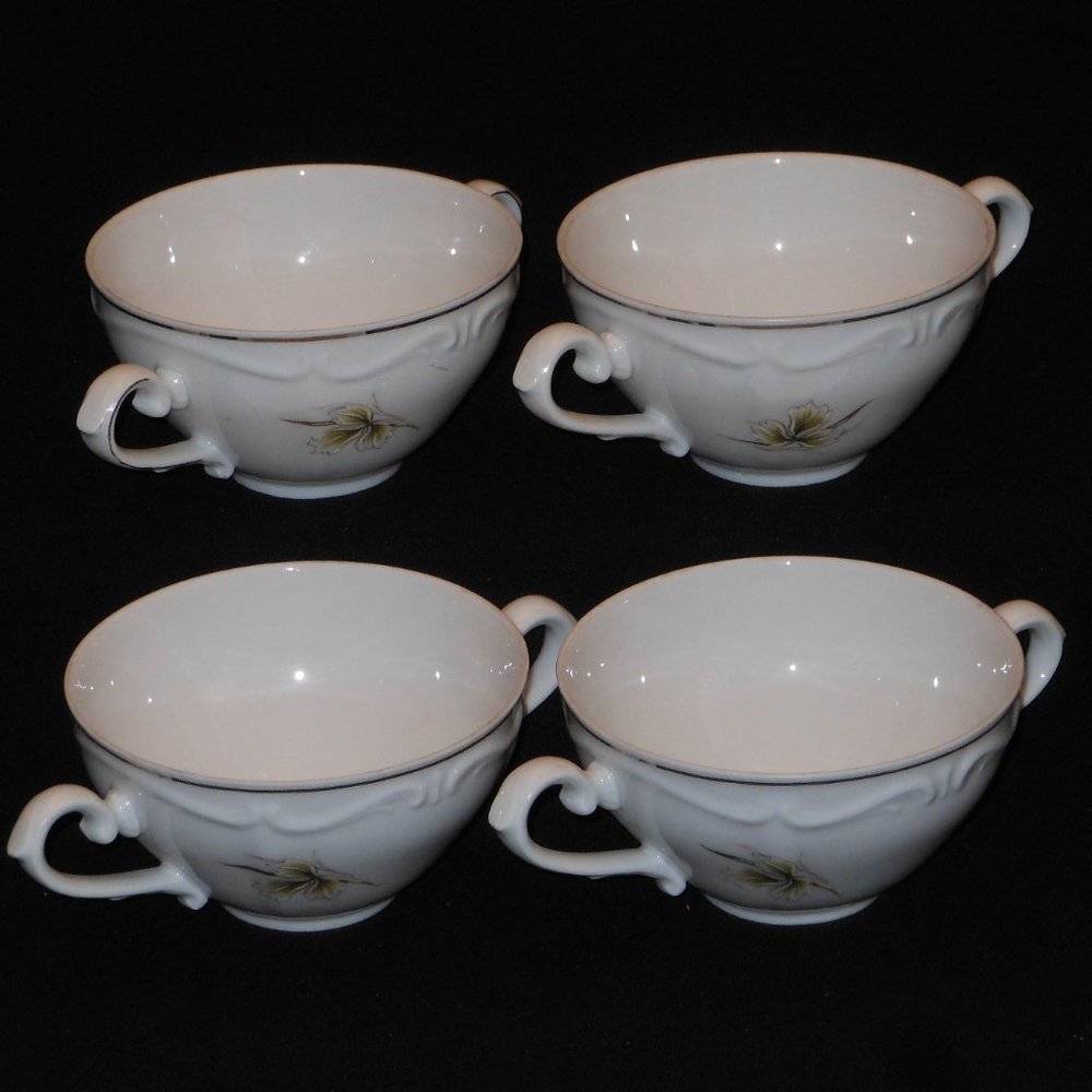 4 double handles soup bowls, PEINT A LA MAIN T. LIMOGE